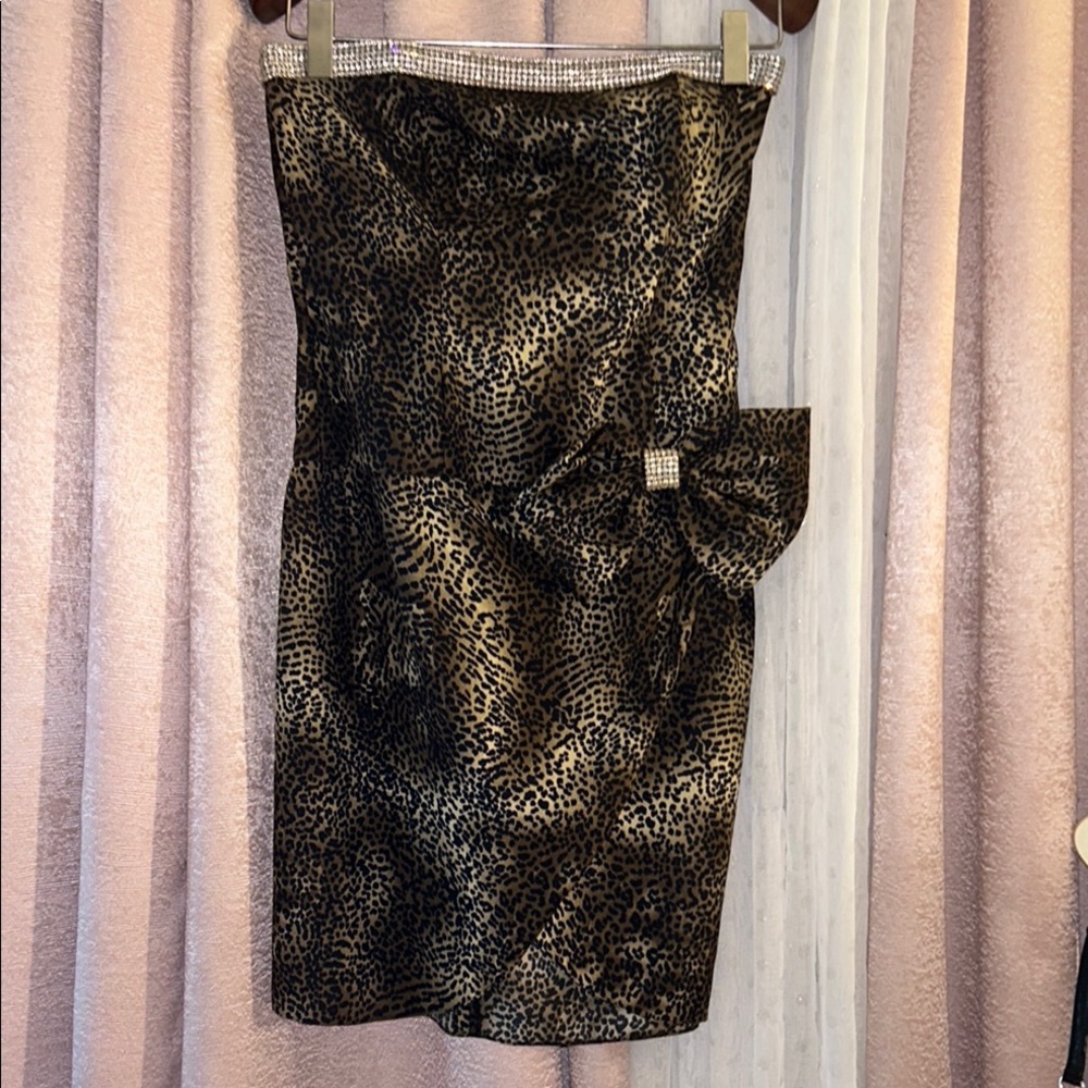 Leopard Print Strapless Dress with Bow